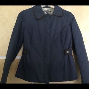 Short zipped jacket